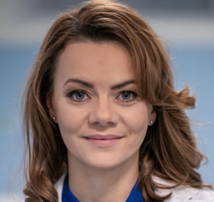 Dr. Anna Nováková